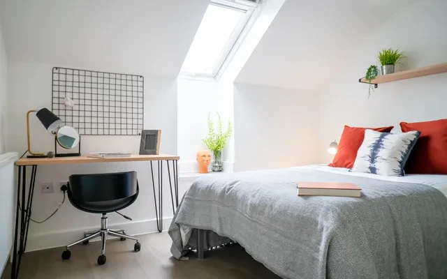 Flat 2, 7 Eileen Grove 0