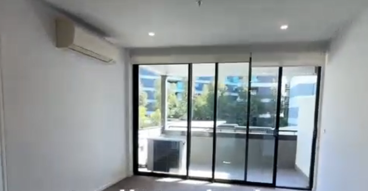 16 Lomandra Drive 2