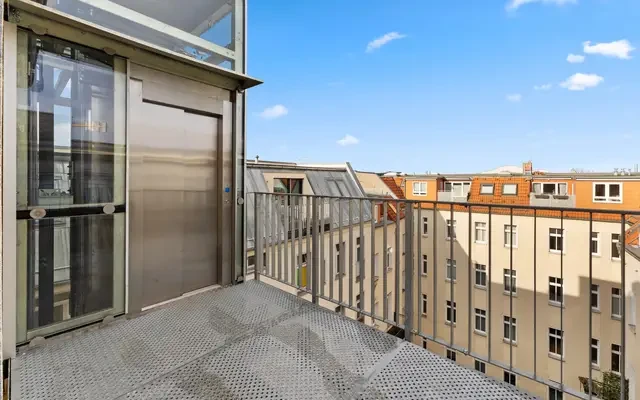 studio near Wisbyer Straße 2