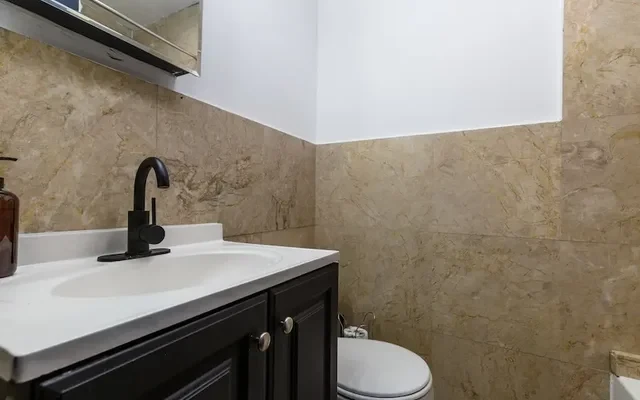 336 West 46th Street 4