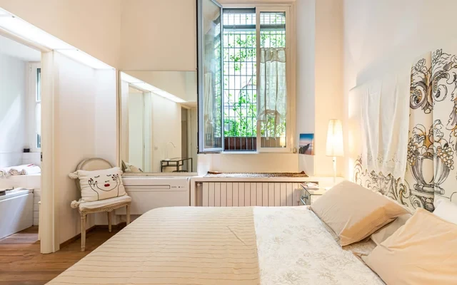 Elegant Loft with 3 bedrooms in Porta Nuova area, Milan 1