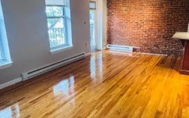 7 Pembroke St., #6, Chelsea - Suffolk County student accommodation - 1 Bed / 1 Bath