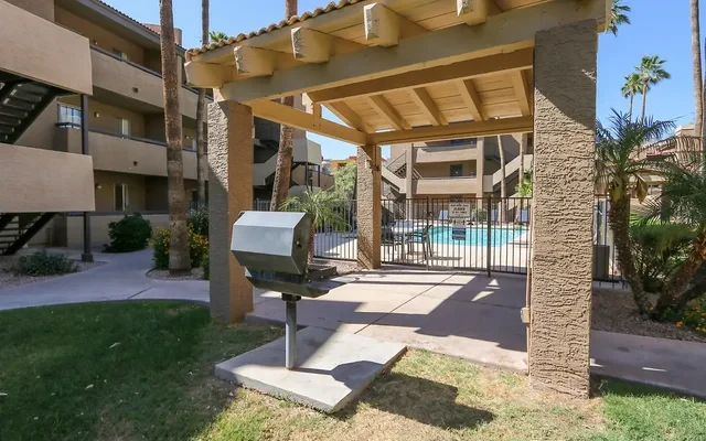 Yugo Tempe Villas&Terrace 3