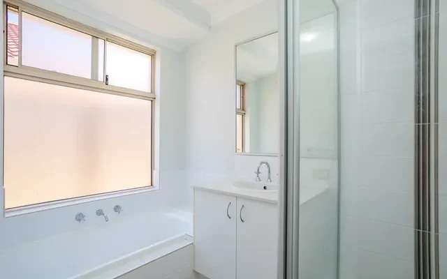 1B Coolburra Court 3