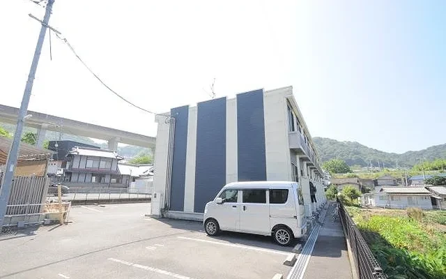 レオネクストバーサトル坂南 0