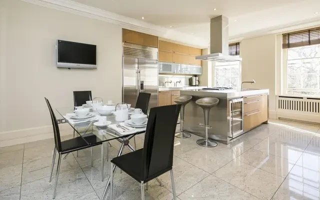 Abbey Lodge, Park Road, St John's Wood, NW8 7RL 1