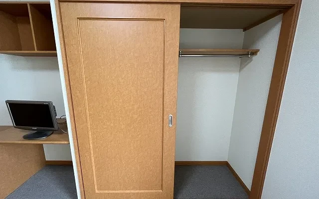 レオパレスプレステージ - 岸和田市の学生向け宿泊施設 - 307号房间(带独立厨房)