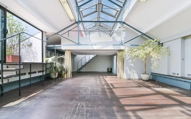 Camden Road, London, N7 0SH 0