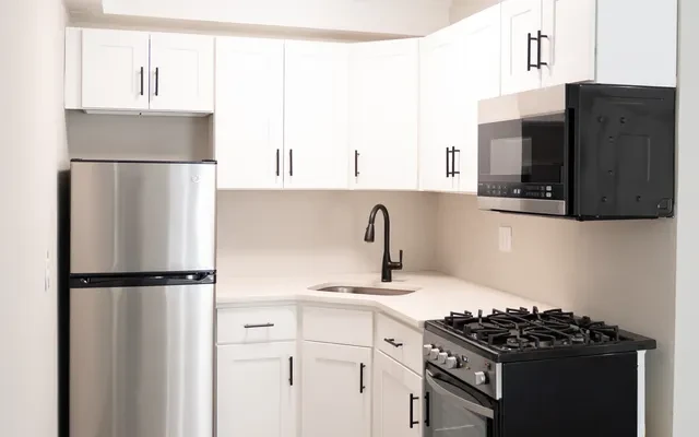 UCA - 4105 Spruce Street - Sprucewood 4