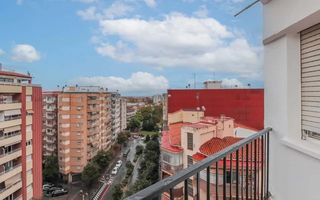 C/Benidorm 1, Esc: DER, 9º puerta C - (4H2B), AG, REUS 3