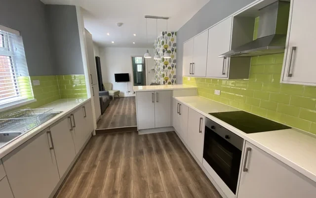 6 Auckland Avenue 3
