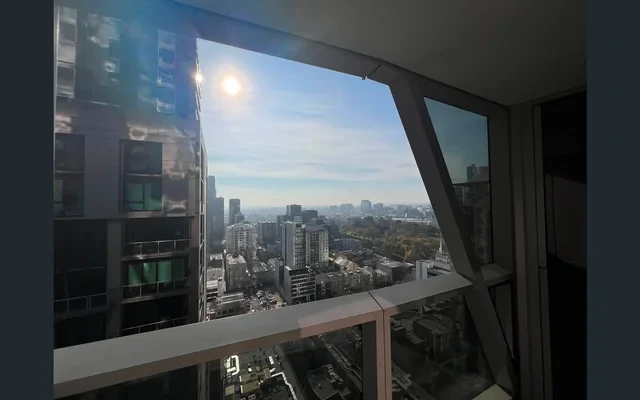 639 Little Lonsdale Street - Melbourne student accommodation - master room*2313b
