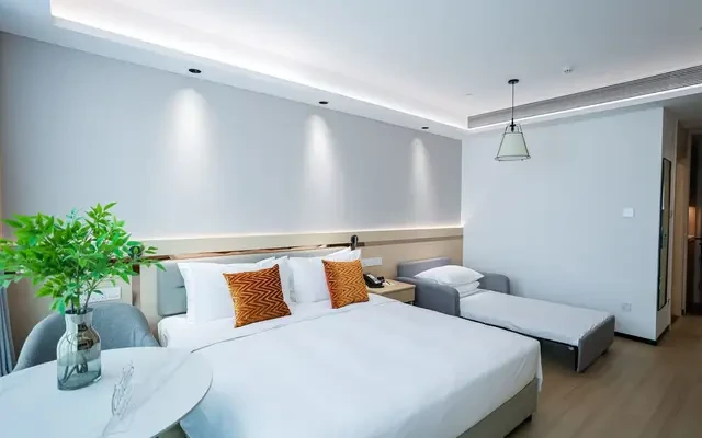 Zhuhai Citadines Gongbei Apartment - Zhuhai student accommodation - Studio Deluxe with extra sofa bed
