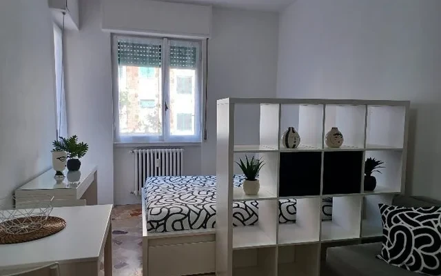 Via Lorenteggio 0