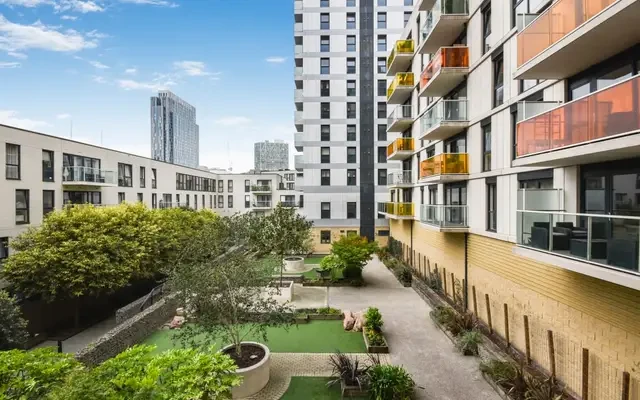 Kensington Apartments, E1 3