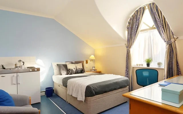 Alexandra House 4