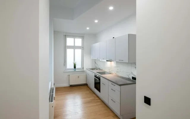 Furnished apartment in the popular Gleimviertel – first occupancy after renovation 4