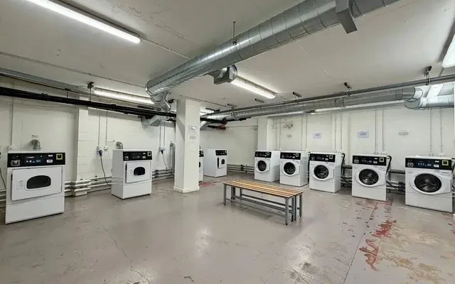 Week Street 30306# 4