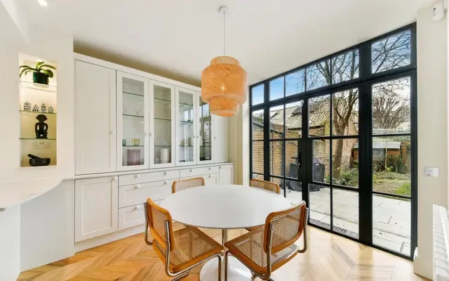 Victorian Grove, London, N16 8EN 3