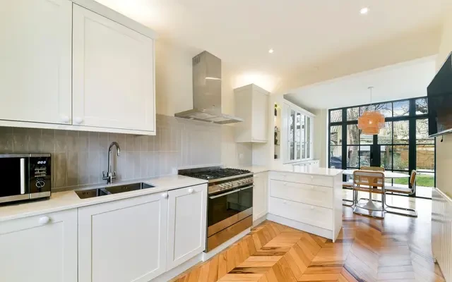 Victorian Grove, London, N16 8EN 1