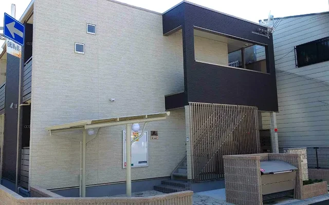 レオパレスカリン 3