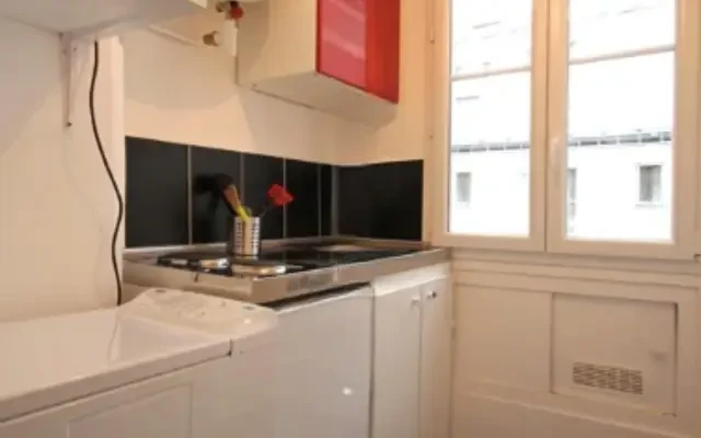 studio in Bastille   République area 0