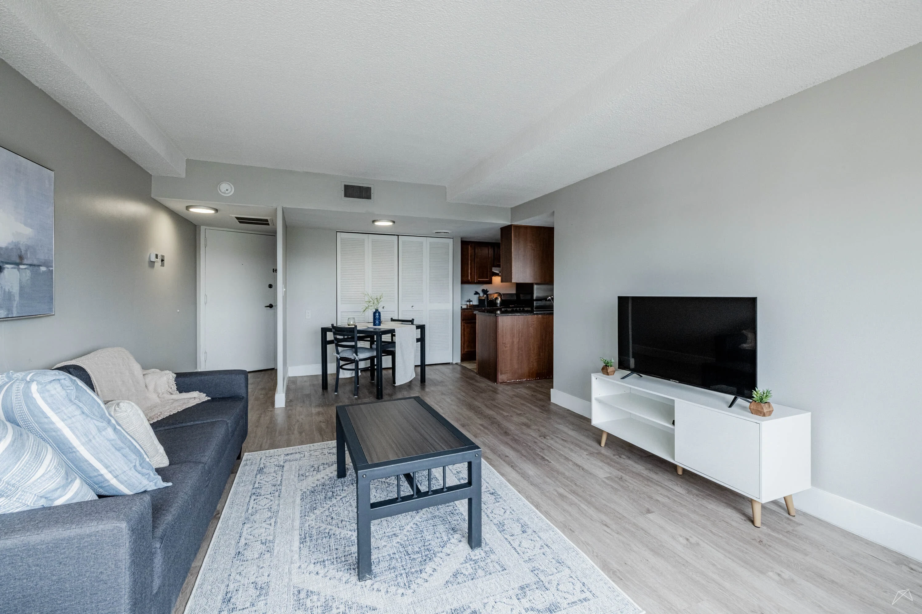 1 Bed 1 Bath_Premium Corner