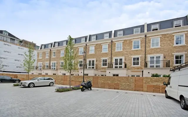 Sulivan Road, South Park, SW6 4