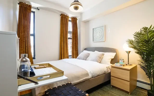 356 W 39th St 0