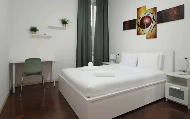 Charming Flat for 6 Near Park 2