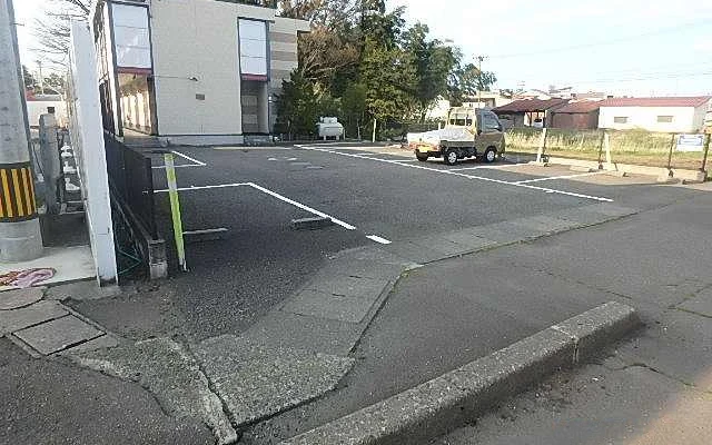 レオパレスルミナス 1
