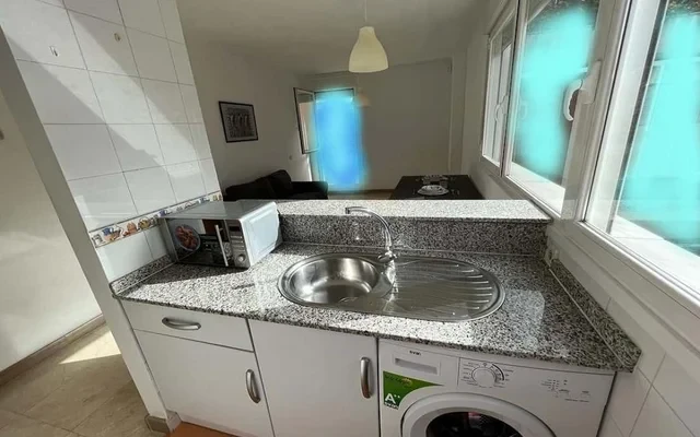Piso 1 dormitorio moderno y todo exterior en Madrid junto al metro Linea 1 1
