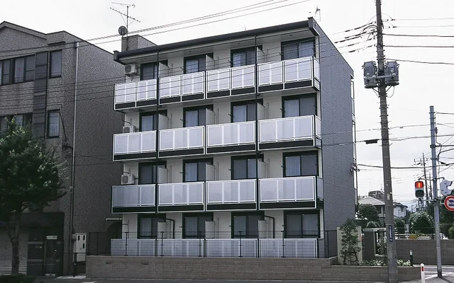 レオパレス椎の実３ 0