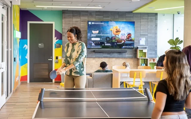 HOEM on Jarvis - Toronto student accommodation - Table Tennis