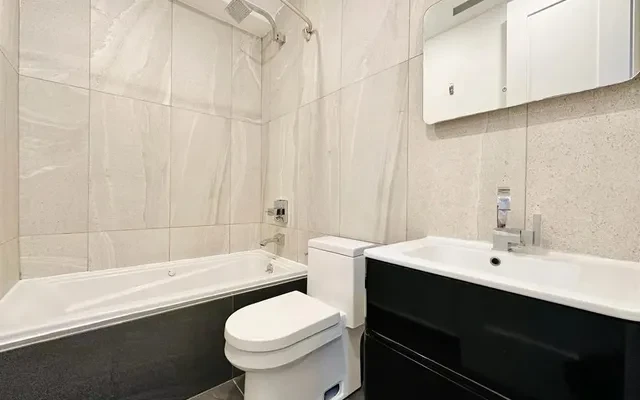 330 Starr Street, Brooklyn 3