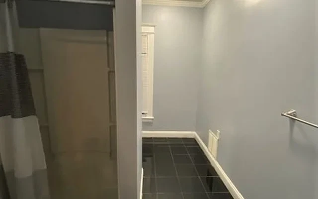 109 Lexington Ave 4