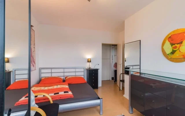 Sonniges, modern moebliertes Apartment mit Balkon 0
