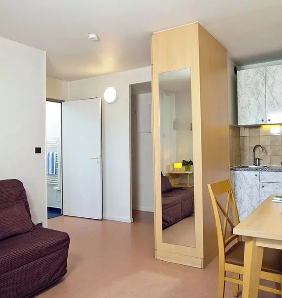 Résidence Etudiant is close to the university town area and has convenient transportation