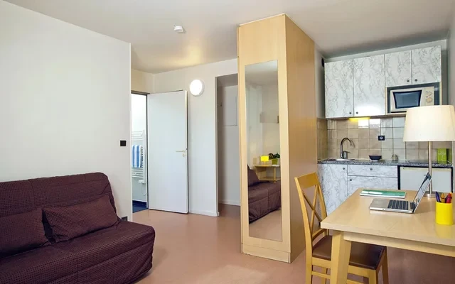 Résidence Etudiant is close to the university town area and has convenient transportation 3