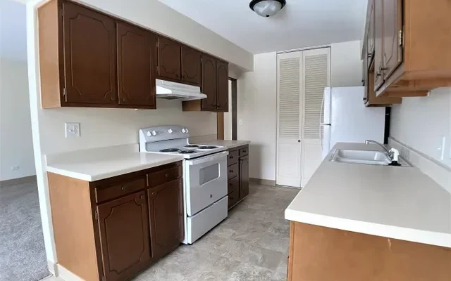 East River Plaza Apartments 4