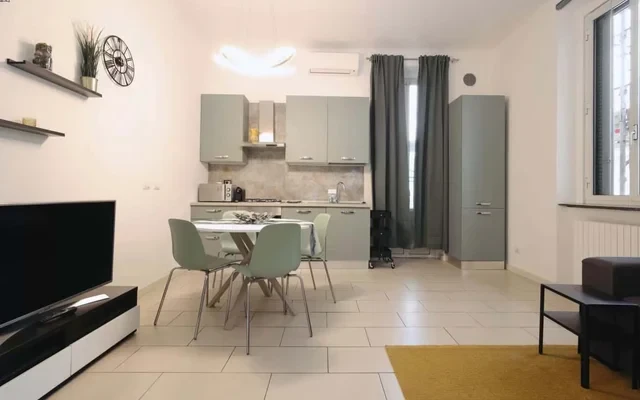 Charming Flat for 6 Near Park 4