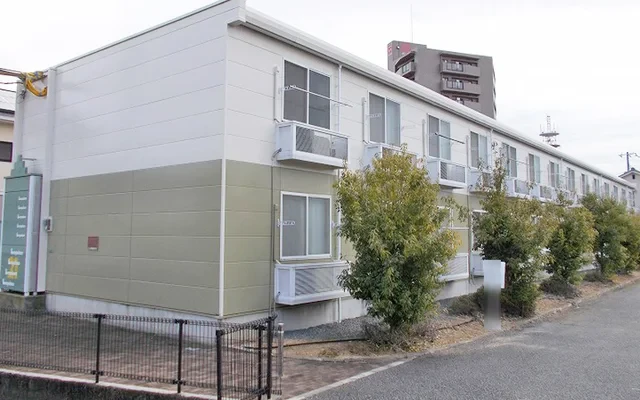 レオパレスエメラルド 3