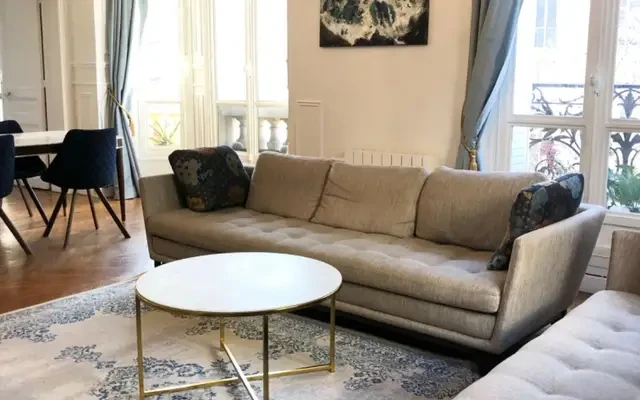 PARIS 7e·110m²·F5·Appartement·With furniture 3