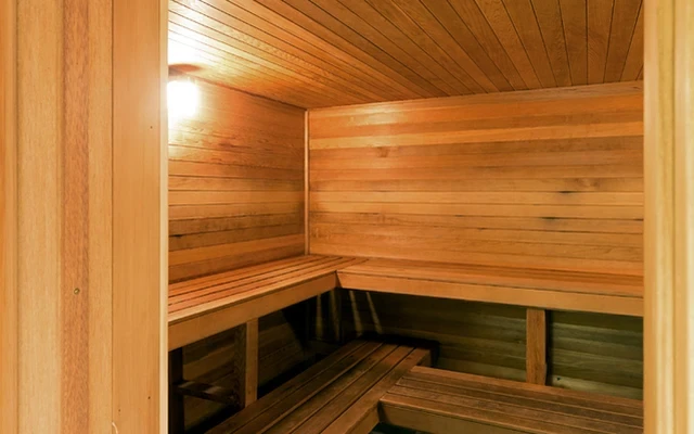 Normandie Court - New York student accommodation - Sauna Room