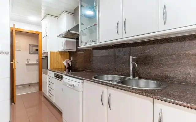 house near Carrer Margarida Xirgu 1