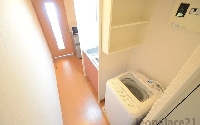 レオパレス栄町 2