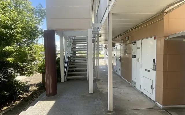レオパレス中野 - 和歌山市の学生向け宿泊施設 - 203号房间(带独立厨房)