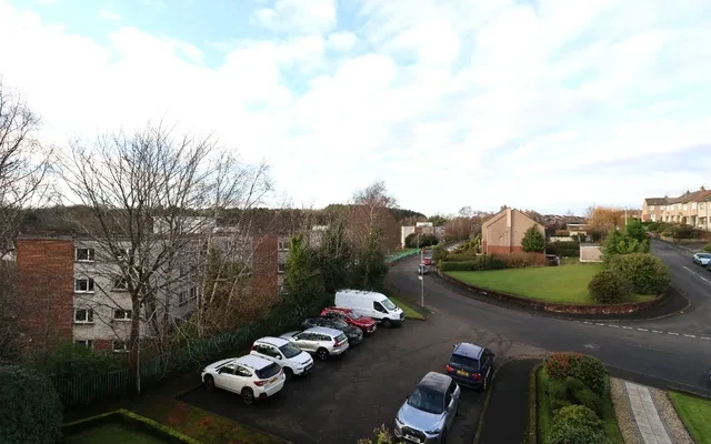 Terregles Crescent, G41 4RL 1