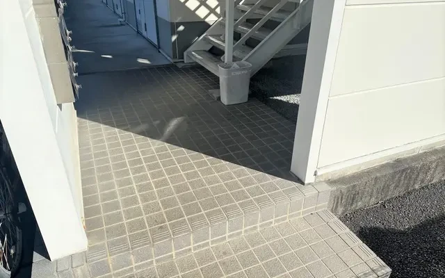 レオパレスルーチェ 1