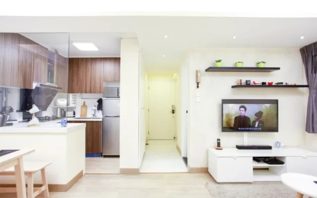 Fortress Hill(11): 2 Bedroom near MTR 0